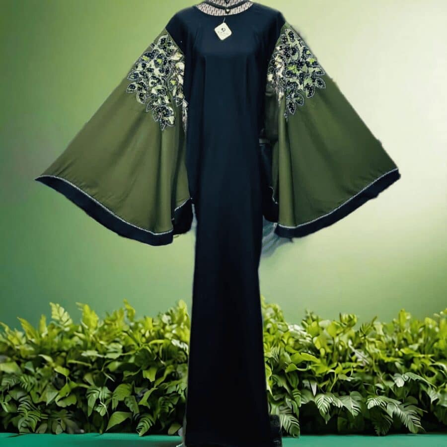 Abaya Noire et Verte Effet Papillon